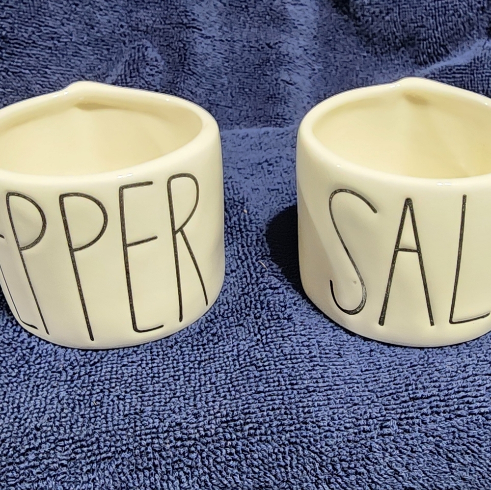 Salt & pepper cellars boutique